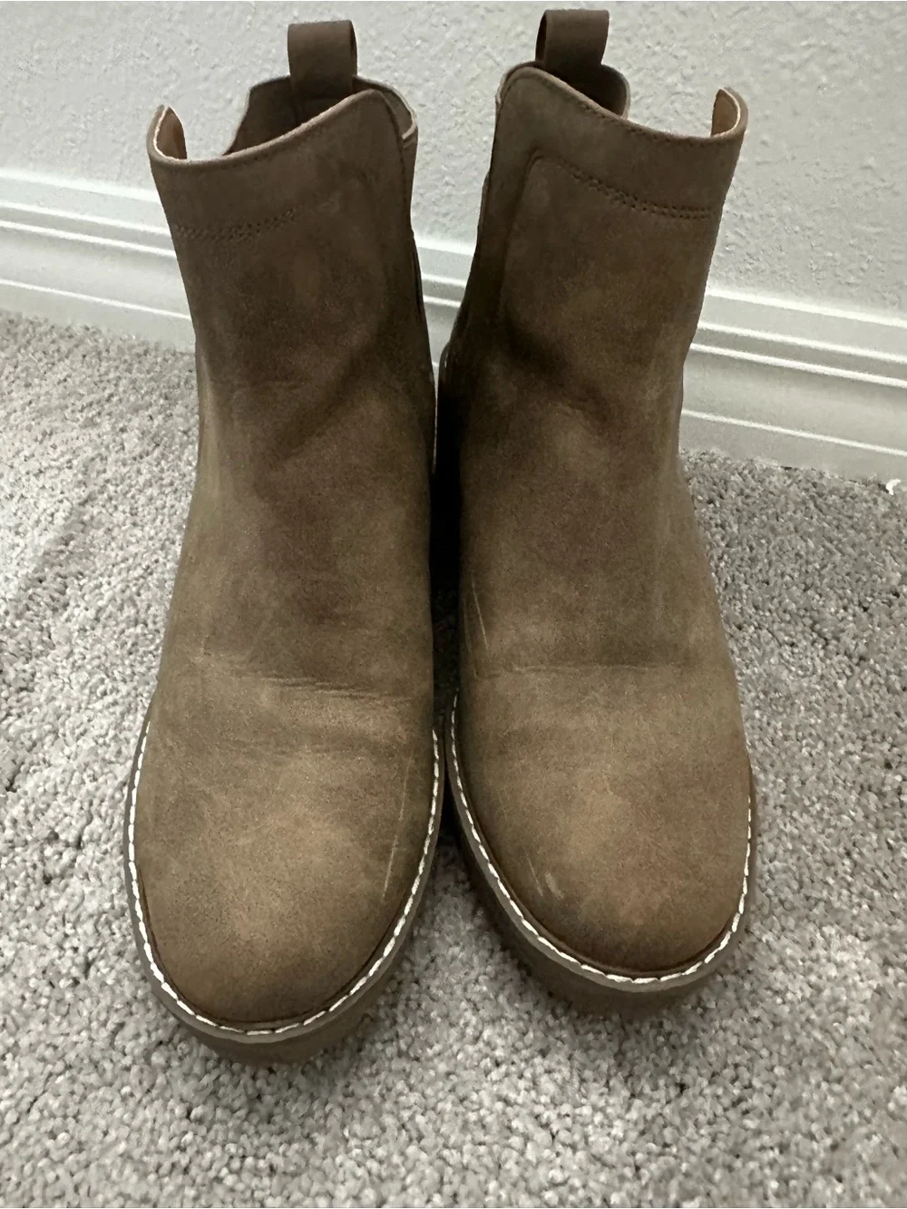Boots in Taupe